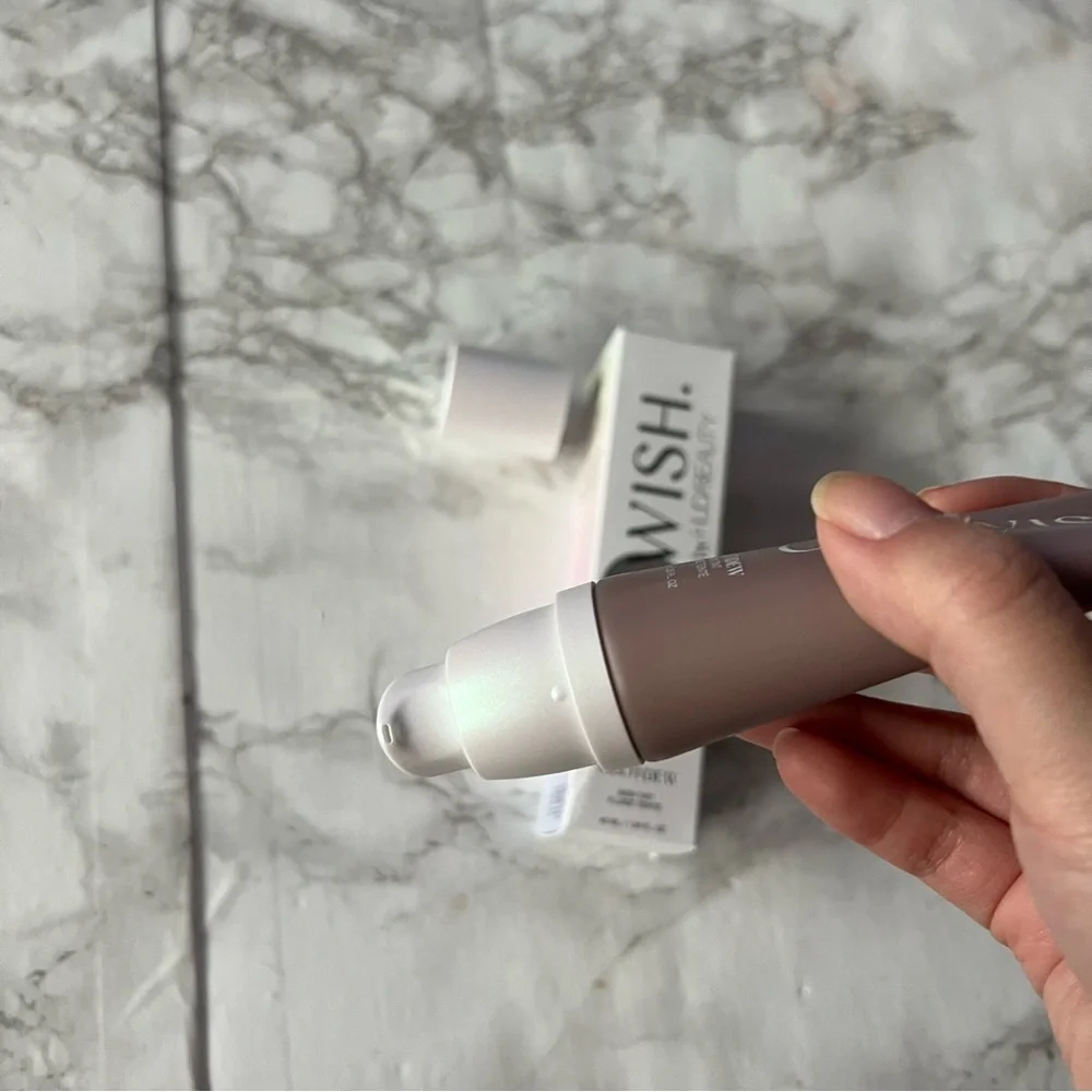 glowish by huda beauty multidew skin tint 11 rich Jan sale